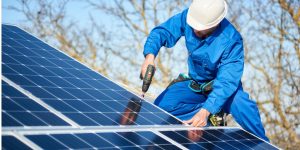 Installation Maintenance Panneaux Solaires Photovoltaïques à Six-Fours-les-Plages